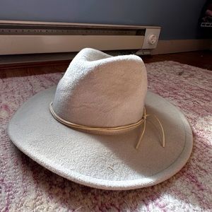 Abercrombie and Fitch Hat